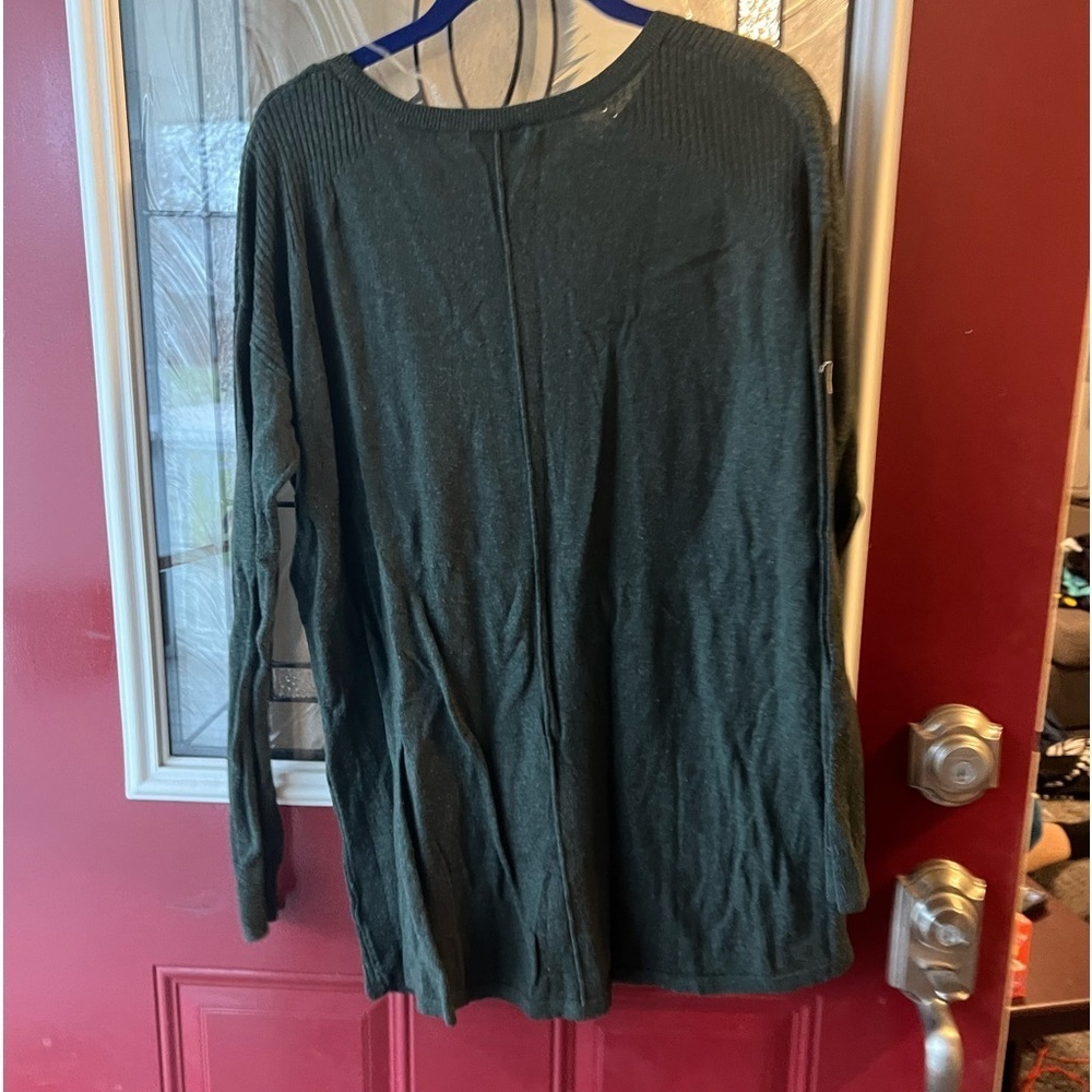 MATERNITY Sweater - Picture 2 of 6